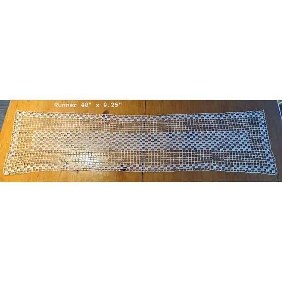 Doily Crocheted Runner Doily Vintage Ecru Runners and a Doily Long  T6 - Picture 3 of 5